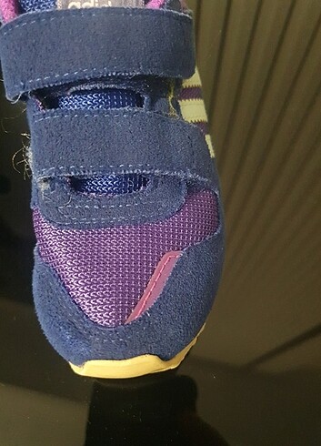 23 Beden Adidas kız çocuk ayakkabı 23.5