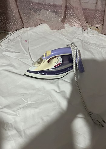 Tefal Tefal Buharlı Ütü Pastel Beyaz