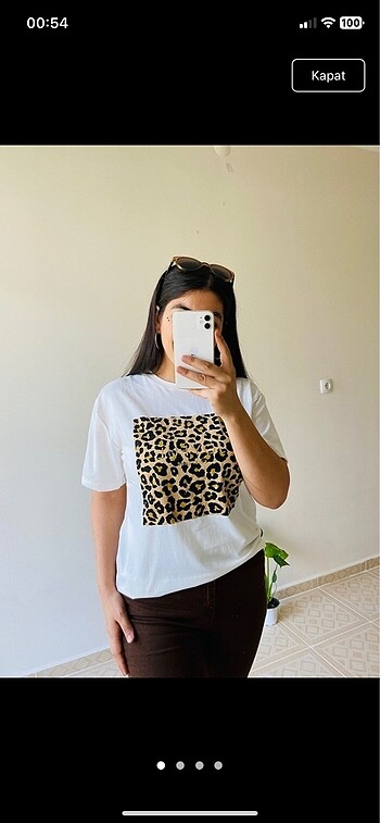 Leopar baskılı beyaz tişört