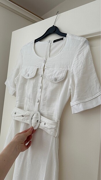 36 Beden beyaz Renk Beyaz keten kumaşlı kemerli astarlı yazlık günlük elbise