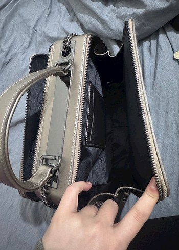 Kurt Geiger Zincir Detaylı Deri Kadın Çanta