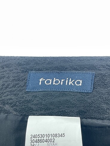 36 Beden siyah Renk Fabrika Mini Etek %70 İndirimli.