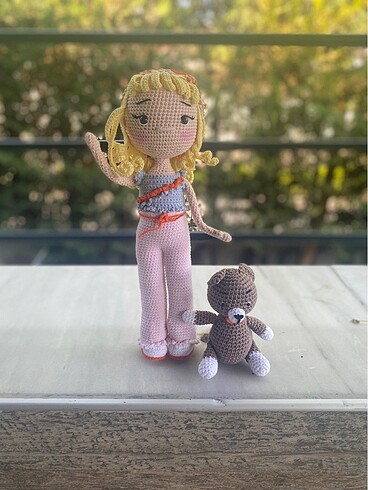 Amigurumi kız bebek ( HAZIR ÜRÜN) ve ayıcık