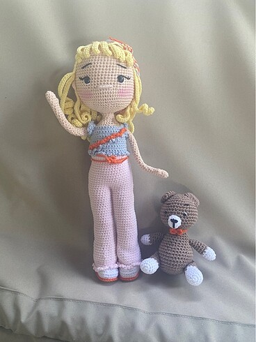 Beden Renk Amigurumi kız bebek ( HAZIR ÜRÜN) ve ayıcık