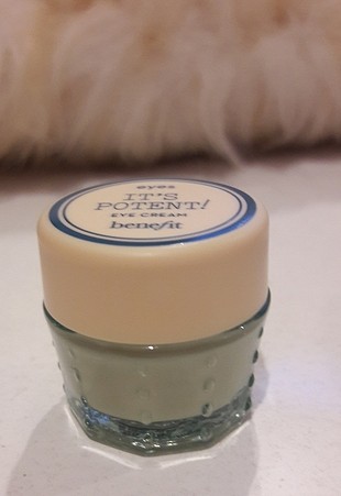 Benefit Göz Kremi