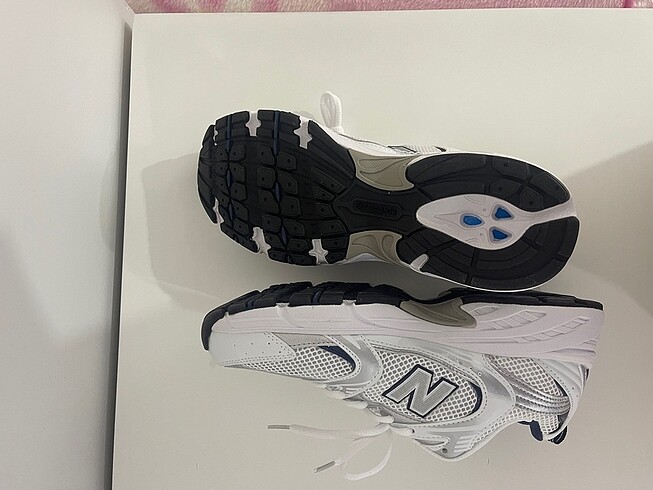 41,5 Beden beyaz Renk New Balance 530 Unısex Ayakkabı