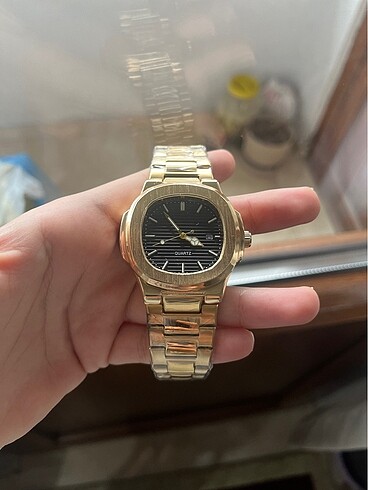 Quartz saat