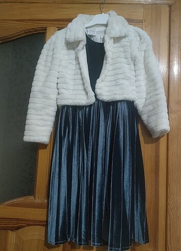 KIZ ÇOCUK KADİFE PİLİSELİ PELUŞ HIRKALI ELBİSE