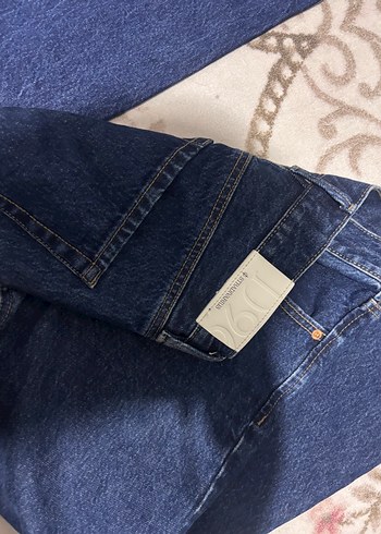Düğmeli Mavi Midi Denim Kadın Jean