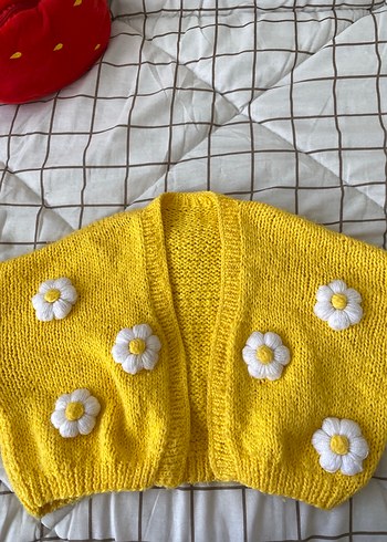 Sarı  çiçekli örgü hirka - Görsel 2