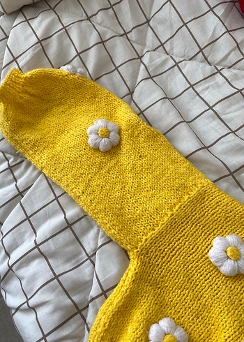 Sarı  çiçekli örgü hirka - Görsel 3