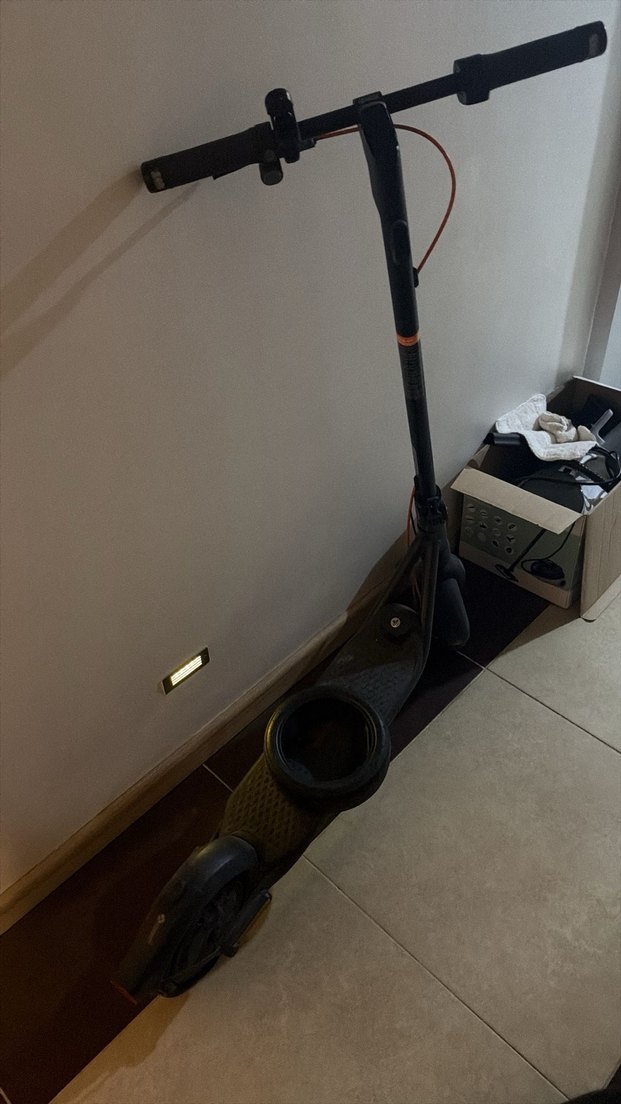 Segway Ninebot  F2 PRO Elektrikli Scooter Siyah - Görsel 3