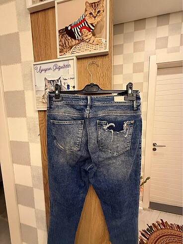 26 Beden mavi Renk Mavi jeans pantolon