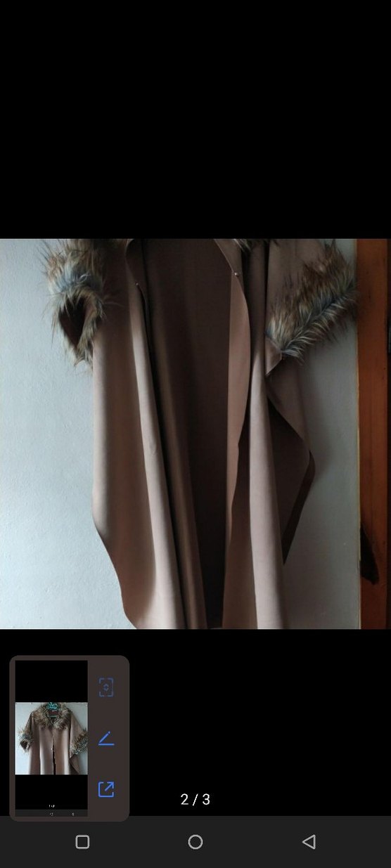 Kürk Detaylı Bej Kadın Uzun Kaban - Görsel 3