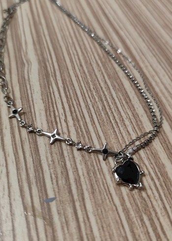 Siyah Kalp Detaylı Gotik Zincir Kolye - Görsel 2