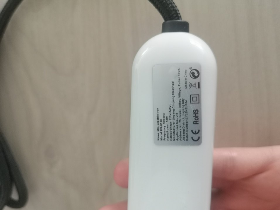 Beyaz Mini Ütü seyahat - Görsel 5