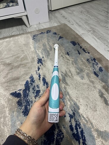 Beden pilli şarjlı diş fırçası