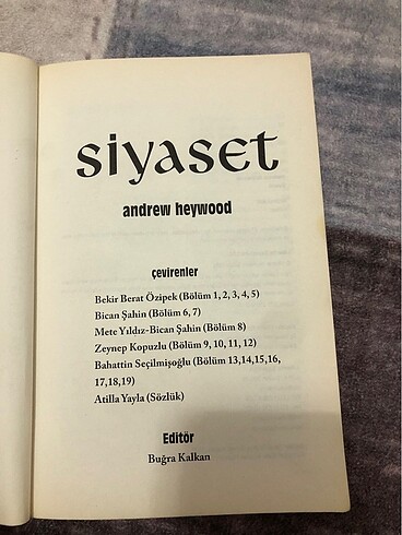  Siyaset Andrew Heywood