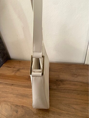 Beden Pull bear kol çantası