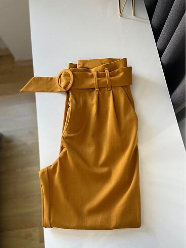 ZARA PANTOLON