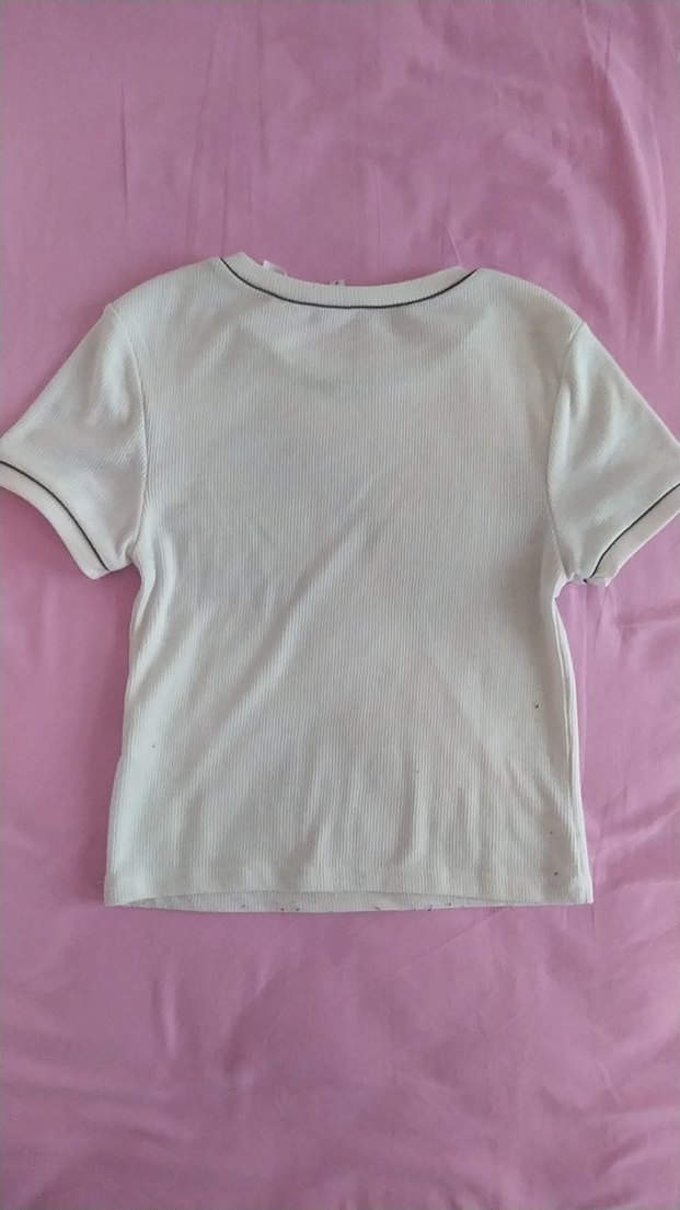 Beyaz Kısa Kollu Yılan Desenli Tişört - Görsel 2