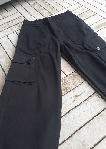 Siyah Kemerli Rahat Kesim Kadın Kargo Pantolon - Görsel 2