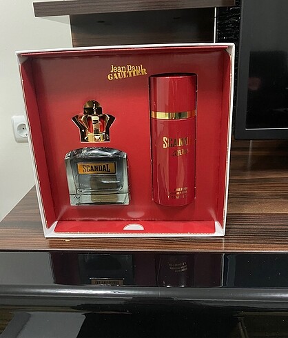 Scandal orjinal parfüm