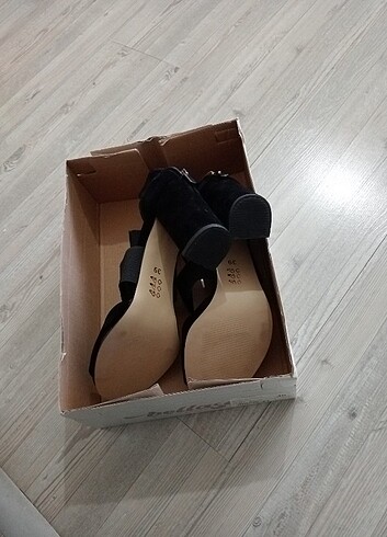Hiç kullanilmadi Sıfır platform topuklu - Görsel 5