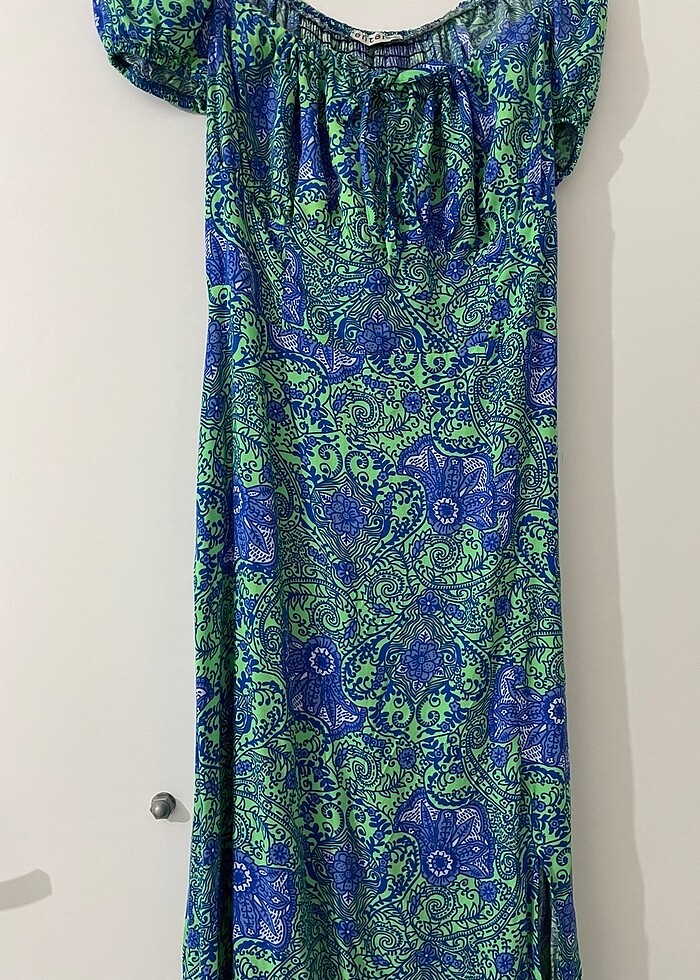 Yeşil yırtmaçlı günlük elbise - Görsel 5