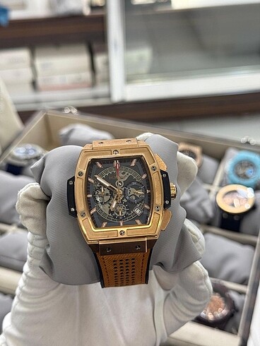 Hublot erkek kol saati