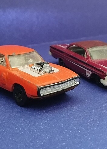  Beden Renk HOT WHEELS CLASSİCS ARABALAR