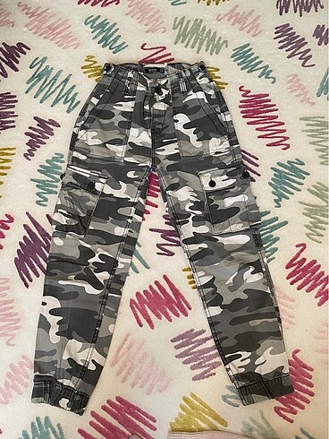 Bershka Kargo Pantolon