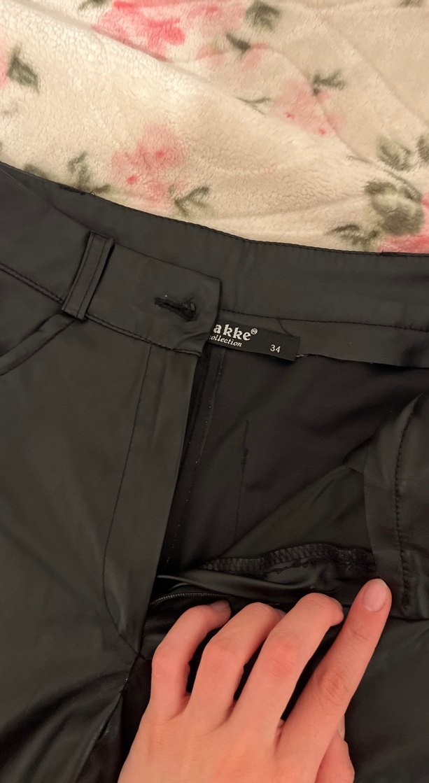 Siyah Deri Kadın Pantolon - Görsel 2