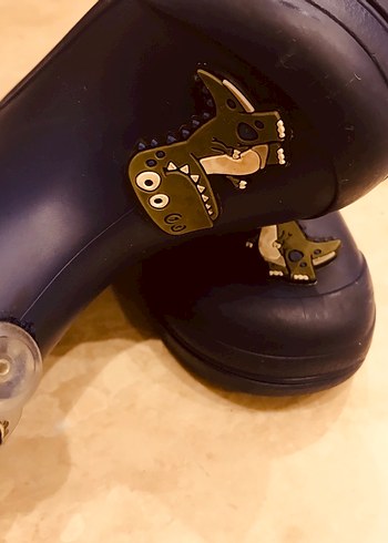 İgor Dinozor Detaylı Yağmurluk Çizme - Görsel 5