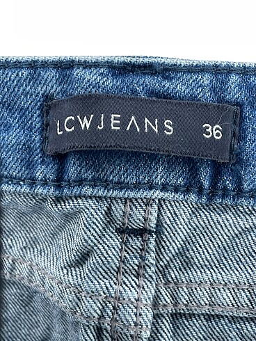 36 Beden çeşitli Renk LC Waikiki Jean / Kot %70 İndirimli.