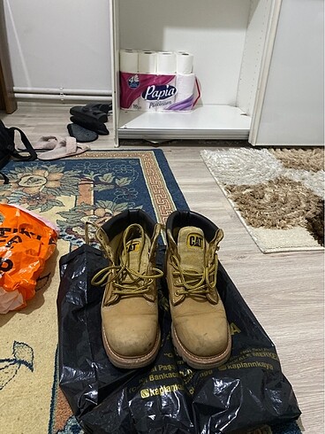 CAT klasik sarı bot
