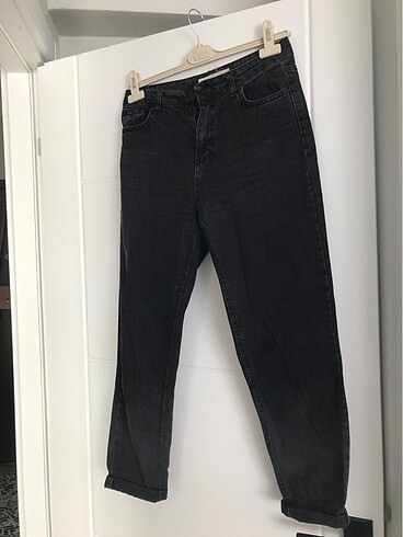 Siyah mom jean