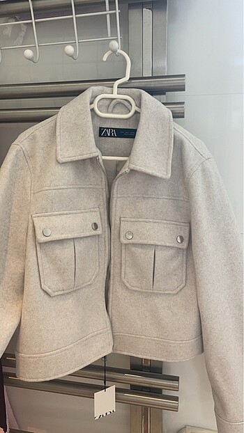 m Beden beyaz Renk Zara crop ceket