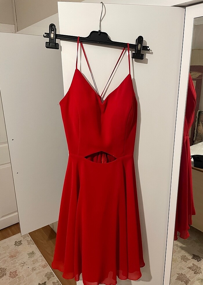 Kırmızı abiye elbise - Görsel 4