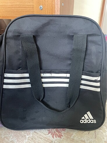 Adidas çanta