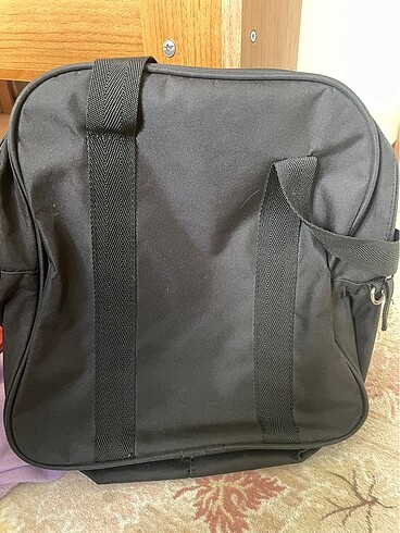 Beden Adidas çanta