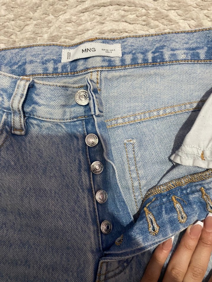 Mango Düğmeli normalBoy Mavi Denim Kadın Jean - Görsel 3