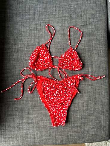 Bershka bikini takımı