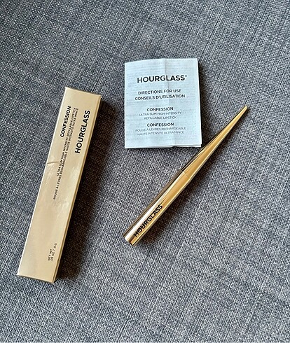 Hourglass Hourglass confession refillable lipstick