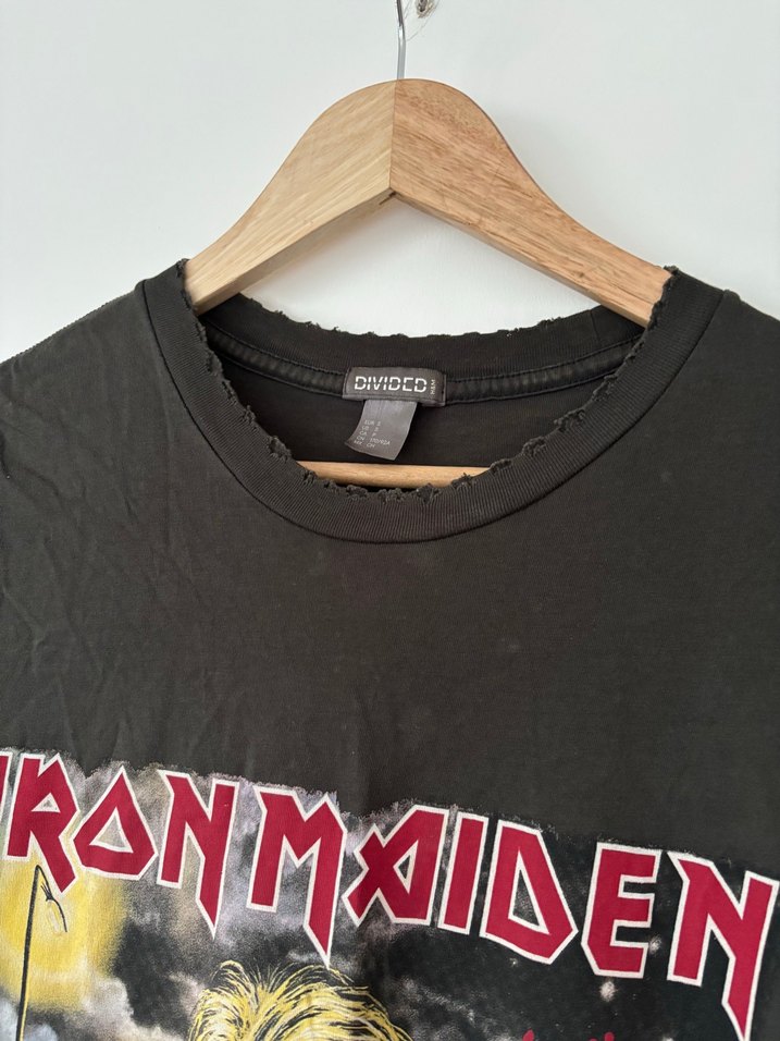 Iron Maiden Baskılı Siyah Kadın Tişört - Görsel 3