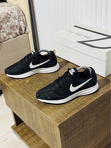 Nike NİKE RUNNİNG MÜKEMMEL ÜRÜN