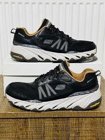 45 Beden siyah Renk SKECHERS MÜKEMMEL ÜRÜN