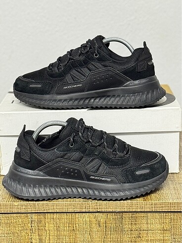 40 Beden siyah Renk SKECHERS MÜKEMMEL ÜRÜN