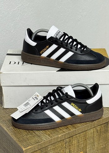 Siyah Beyaz Adidas Spezial Spor Ayakkabı