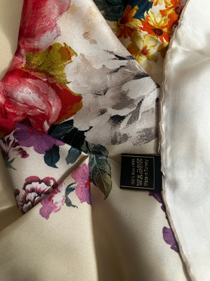 Çiçek Desenli Çok Renkli İpek Kadın eşarp - Görsel 5